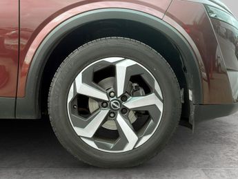 Nissan Qashqai 1.3 DiG-T MH 158 N-Connecta 5dr Xtronic