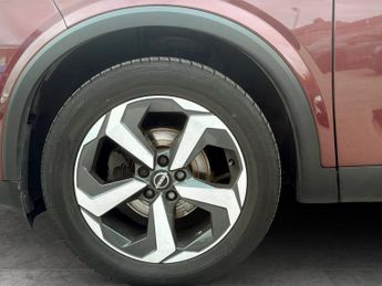 Nissan Qashqai 1.3 DiG-T MH 158 N-Connecta 5dr Xtronic