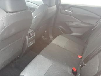 Nissan Qashqai 1.3 DiG-T MH 158 N-Connecta 5dr Xtronic