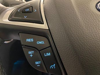 Ford Galaxy 2.5 FHEV (190PS) Automtaic Titanium 5dr**LUX Pack**