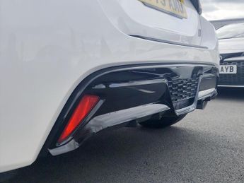 Toyota Yaris 1.5 Hybrid GR Sport 5dr CVT