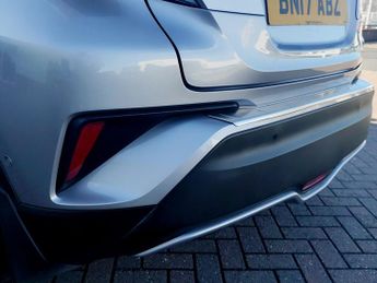 Toyota C-HR 1.8 Hybrid Dynamic 5dr CVT