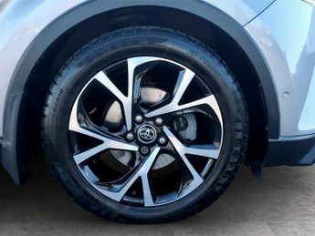 Toyota C-HR 1.8 Hybrid Dynamic 5dr CVT