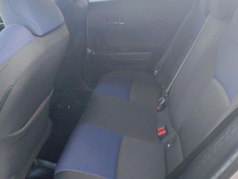 Toyota C-HR 1.8 Hybrid Dynamic 5dr CVT