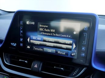 Toyota C-HR 1.8 Hybrid Dynamic 5dr CVT