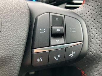 Ford Kuga 2.5 FHEV Graphite Tech Edition 5dr CVT