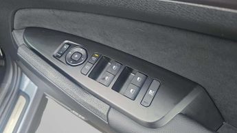 Kia Sportage 1.6T GDi HEV GT-Line S 5dr Auto