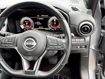 Nissan Juke 1.0 DiG-T N-Connecta 5dr DCT