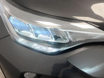 Toyota C-HR 1.8 Hybrid Design 5dr CVT