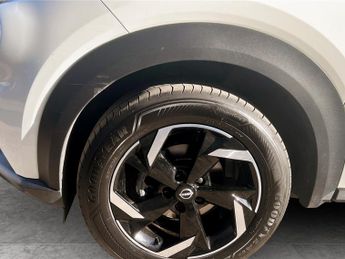 Nissan Juke 1.6 Hybrid N-Connecta 5dr Auto