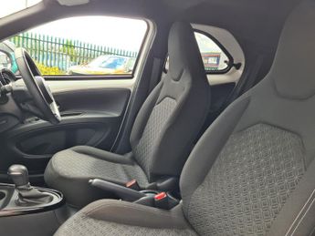 Toyota Aygo X 1.0 VVT-i Edge 5dr Auto