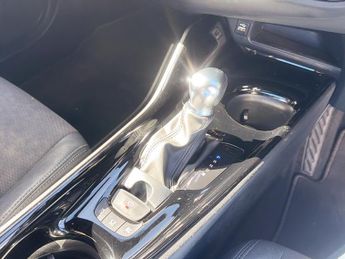 Toyota C-HR 1.8 Hybrid Design 5dr CVT
