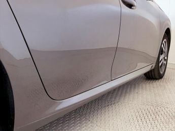 Peugeot 208 1.2 PureTech 100 Active Premium + 5dr EAT8