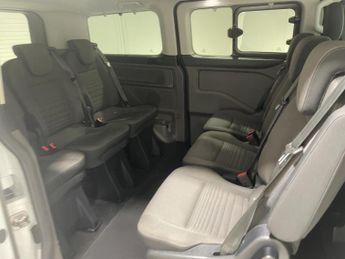 Ford Tourneo Custom 2.0 EcoBlue (130PS) Automatic L1 Titanium 5dr**8 seater**