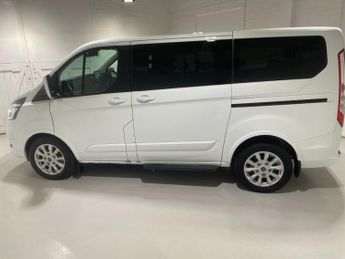 Ford Tourneo Custom 2.0 EcoBlue (130PS) Automatic L1 Titanium 5dr**8 seater**
