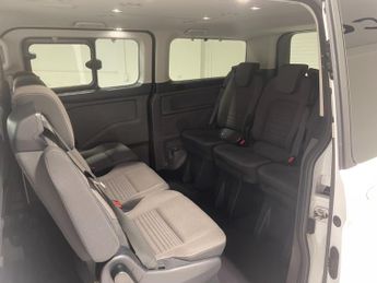 Ford Tourneo Custom 2.0 EcoBlue (130PS) Automatic L1 Titanium 5dr**8 seater**