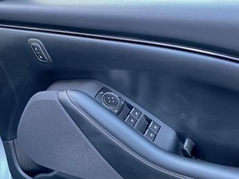 Ford Mustang Mach-E 198kW Standard Range 68kWh RWD 5dr Auto