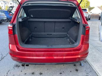 Volkswagen Golf SV 