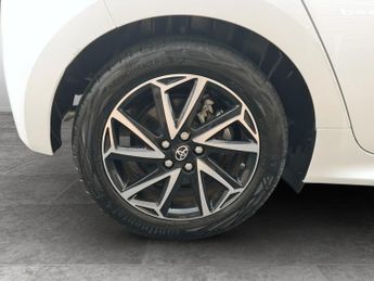 Toyota Yaris 1.5 Hybrid Design 5dr CVT