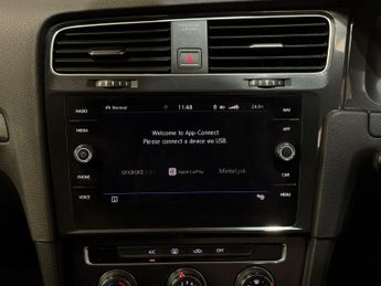 Volkswagen Golf 1.6 TDI SE Nav Hatchback 5dr Diesel DSG Euro 6 (s/s) (115 ps)