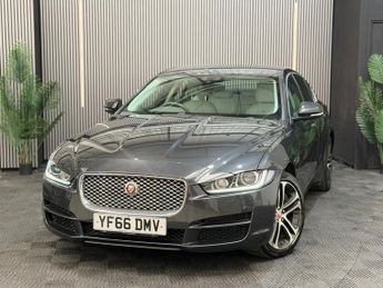 Jaguar XE 2.0d Portfolio Saloon 4dr Diesel Auto AWD Euro 6 (s/s) (180 ps)
