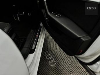 Audi A6 Saloon 2.0 TDI 40 Black Edition Saloon 4dr Diesel S Tronic Euro 6 (s/s)