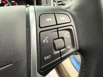 Volvo V40 1.5 T3 SE Hatchback 5dr Petrol Auto Euro 6 (s/s) (152 ps)