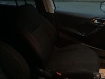 Peugeot 208 1.2 PureTech Allure Hatchback 5dr Petrol Manual Euro 6 (82 ps)