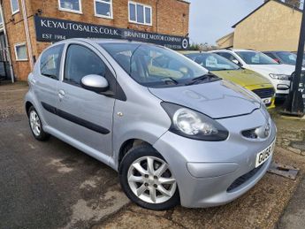 Toyota AYGO 1.0 VVT-i Platinum Hatchback 5dr Petrol Manual Euro 4 (67 bhp)
