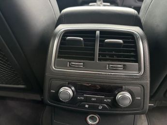 Audi A6 Saloon 2.0 TDI ultra Black Edition Saloon 4dr Diesel S Tronic Euro 6 (s