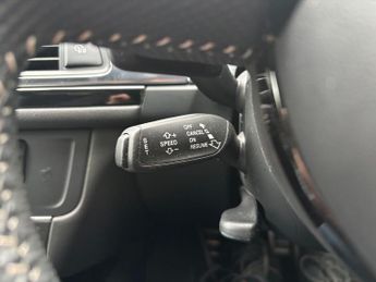 Audi A6 Saloon 2.0 TDI ultra Black Edition Saloon 4dr Diesel S Tronic Euro 6 (s