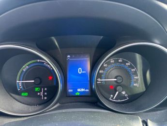 Toyota Auris 1.8 VVT-h Business Edition Hatchback 5dr Petrol Hybrid CVT Euro 