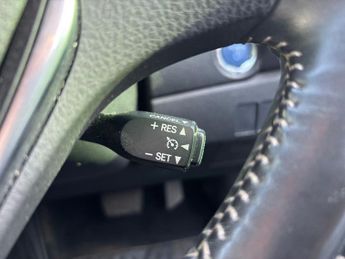 Toyota Auris 1.8 VVT-h Business Edition Hatchback 5dr Petrol Hybrid CVT Euro 