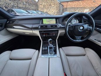 BMW 7 Series 3.0 730d M Sport Saloon 4dr Diesel Auto Euro 5 (s/s) (258 ps)