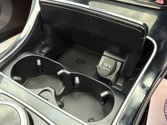 Mercedes-Benz C Class 4.0 C63 V8 BiTurbo AMG (Premium) SpdS MCT Euro 6 (s/s) 4dr