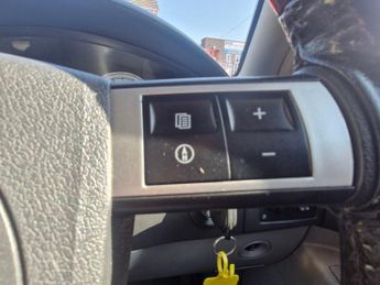 Chrysler 300C 3.0 CRD V6 Saloon 4dr Diesel Automatic (215 g/km, 218 bhp)