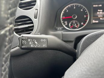 Volkswagen Tiguan 2.0 TDI BlueMotion Tech Match SUV 5dr Diesel DSG 4WD Euro 6 (s/s