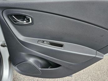 Renault Captur 1.5 dCi Dynamique S MediaNav EDC Euro 5 5dr
