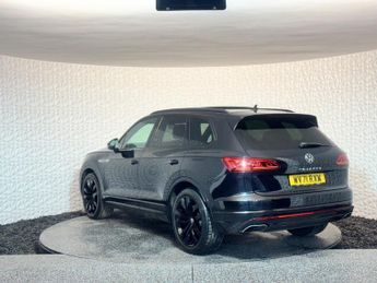 Volkswagen Touareg 3.0 TSI V6 Black Edition Tiptronic 4Motion Euro 6 (s/s) 5dr