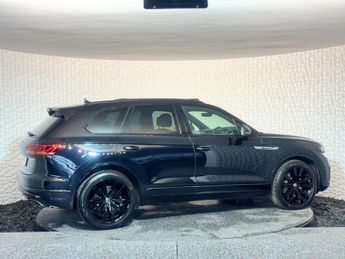 Volkswagen Touareg 3.0 TSI V6 Black Edition Tiptronic 4Motion Euro 6 (s/s) 5dr