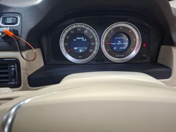 Volvo XC70 2.4 D5 SE Lux Geartronic AWD Euro 5 5dr