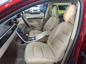 Volvo XC70 2.4 D5 SE Lux Geartronic AWD Euro 5 5dr