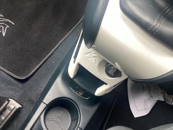 Ford Fiesta 1.25 Style Hatchback 5dr Petrol Manual Euro 5 (82 ps)