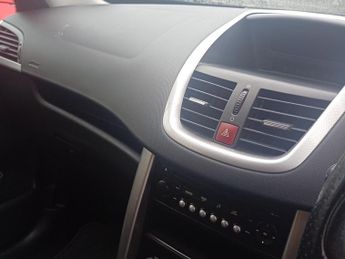 Peugeot 207 1.6 HDi Sport Hatchback 3dr Diesel Manual (126 g/km, 110 bhp)