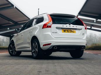 Volvo XC60 2.4 D5 R-Design Nav SUV 5dr Diesel Auto AWD Euro 6 (s/s) (220 ps