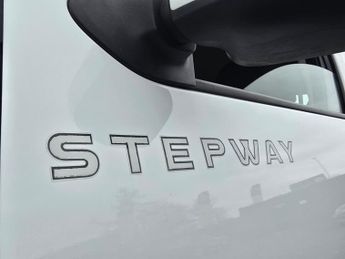 Dacia Sandero Stepway 0.9 TCe Laureate Hatchback 5dr Petrol Manual Euro 5 (90 ps)