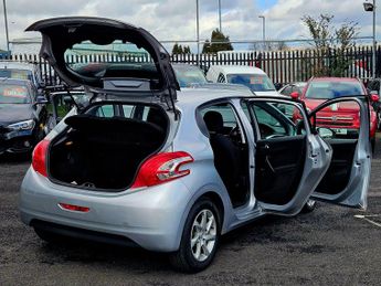 Peugeot 208 1.4 e-HDi Active EGC Euro 5 (s/s) 5dr