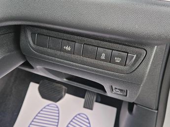 Peugeot 208 1.4 e-HDi Active EGC Euro 5 (s/s) 5dr