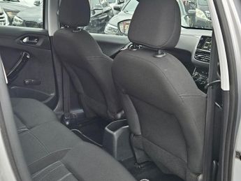 Peugeot 208 1.4 e-HDi Active EGC Euro 5 (s/s) 5dr