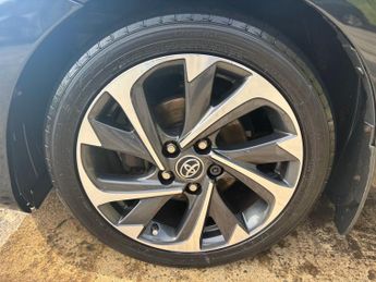 Toyota Auris 1.6 D-4D Design Hatchback 5dr Diesel Manual Euro 6 (s/s) (112 ps